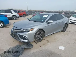 2023 Toyota Camry SE with VIN 4T1G11AK7PU786752, listed as a IAAI auction lot 41737747 with 39,872 mi miles and . Bid and sale history available at DreamBid. Image 17.