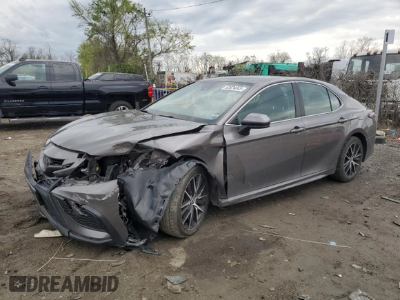 2021 Toyota Camry SE Nightshade with VIN 4T1G11AKXMU588114, listed as a Copart auction lot 52624045 with 81,779 mi miles and Salvage Title. Bid and sale history available at carsss.com. Image 1.