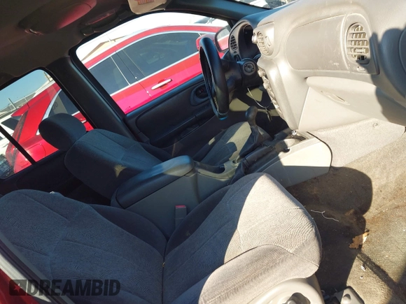 2003 Chevrolet TrailBlazer LS with VIN 1GNDS13S532364347, listed as a IAAI auction lot 41387978 with 174,342 mi miles. Bid and sale history available at carsss.com. Image 5.