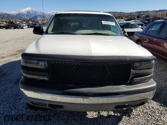 2003 Chevrolet Tahoe LS with VIN 1GNEK13V73J261578, listed as a Copart auction lot 37053774 with 208,162 mi miles and Salvage Title. Bid and sale history available at carsss.com. Image 5.
