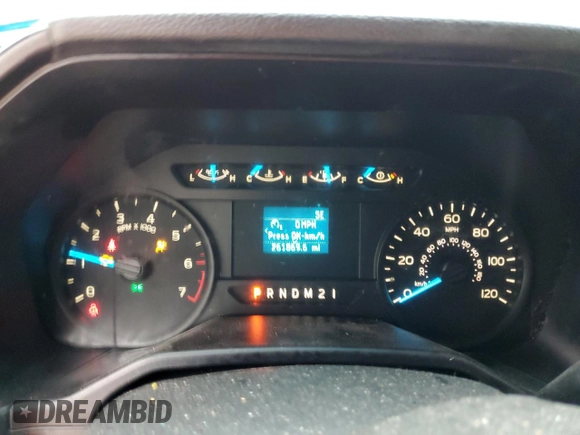 2016 Ford F-150 XL with VIN 1FTEX1CF3GKE26318, listed as a Copart auction lot 43147885 with 261,869 mi miles and Salvage Title. Bid and sale history available at carsss.com. Image 9.