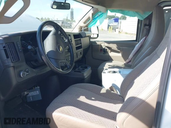 2023 Chevrolet Express Cargo с VIN 1GCWGAFP2P1109998, выставлен на аукционе IAAI как лот 42328435 с пробегом 5 258 миль миль и . История ставок и продаж доступна на DreamBid. Изображение 5.