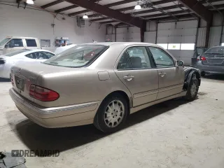 2001 Mercedes-Benz E-Class AWD with VIN WDBJF82J71X043474, listed as a Copart auction lot 45512025 with 59,571 mi miles and Salvage Title. Bid and sale history available at carsss.com. Image 3.