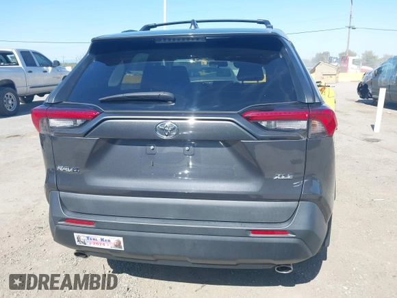 2020 Toyota RAV4 XLE Premium with VIN 2T3C1RFV3LW065281, listed as a IAAI auction lot 41756443 with 17,354 mi miles. Bid and sale history available at carsss.com. Image 16.