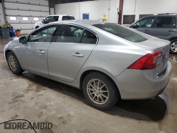 2012 Volvo S60 T6 with VIN YV1902FH7C2134944, listed as a Copart auction lot 48539105 with 136,423 mi miles and Salvage Title. Bid and sale history available at carsss.com. Image 2.