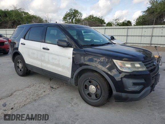 2017 Ford Police Interceptor Utility z VIN 1FM5K8AR3HGB15573, wystawiony jako Copart lot #53167325 z przebiegiem 89 342 mil mil oraz Szkody całkowita. Historia ofert i sprzedaży dostępna na DreamBid. Obrazek 4.