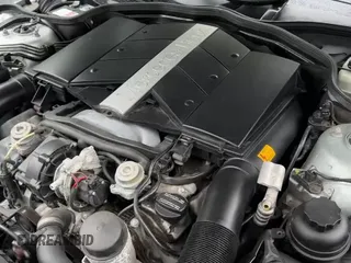 2003 Mercedes-Benz SL 500 z VIN WDBSK75F43F045337, wystawiony jako Copart lot #89473995 z przebiegiem 112 434 mil mil oraz Czysty tytuł • Clean title. Historia ofert i sprzedaży dostępna na DreamBid. Obrazek 11.