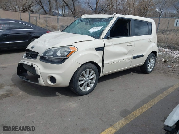 2013 Kia Soul + with VIN KNDJT2A61D7775396, listed as a IAAI auction lot 41864675 with 116,846 mi miles. Bid and sale history available at carsss.com. Image 18.