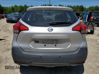 2020 Nissan Kicks S z VIN 3N1CP5BV6LL506957, wystawiony jako Copart lot #56199275 z przebiegiem 32 686 mil mil oraz Szkoda całkowita • Salvage title. Historia ofert i sprzedaży dostępna na DreamBid. Obrazek 6.