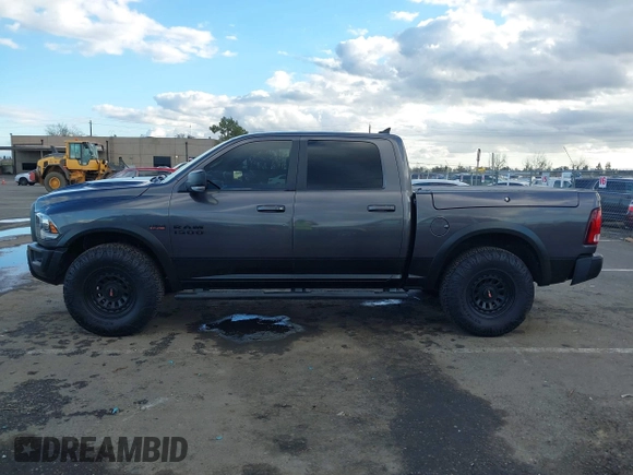 2017 Ram 1500 Rebel z VIN 1C6RR7YT2HS734120, wystawiony jako IAAI lot #41590424 z przebiegiem 113 034 mil mil oraz . Historia ofert i sprzedaży dostępna na DreamBid. Obrazek 14.