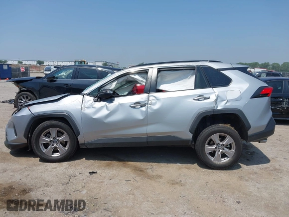 2022 Toyota RAV4 XLE with VIN 2T3P1RFV5NW260495, listed as a IAAI auction lot 42321407 with 69,538 mi miles and . Bid and sale history available at DreamBid. Image 14.