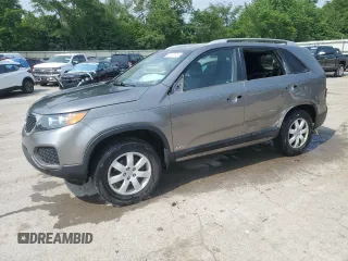 2013 Kia Sorento LX with VIN 5XYKTDA21DG413424, listed as a Copart auction lot 58773125 with 171,000 mi miles and Salvage title. Bid and sale history available at DreamBid. Image 1.