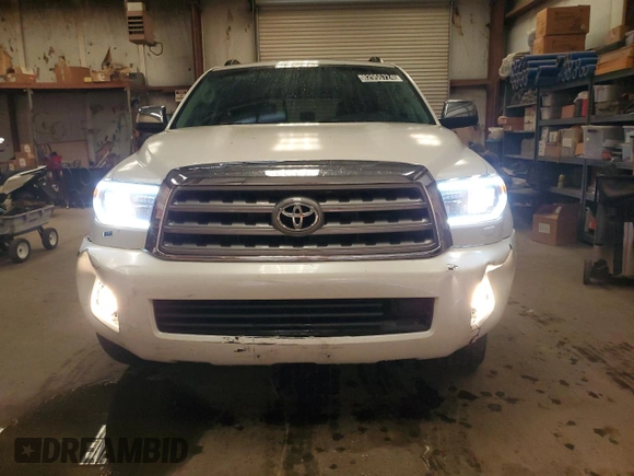 2010 Toyota Sequoia Platinum with VIN 5TDYY5G12AS029540, listed as a Copart auction lot 82955724 with 189,845 mi miles and Clean Title. Bid and sale history available at carsss.com. Image 5.