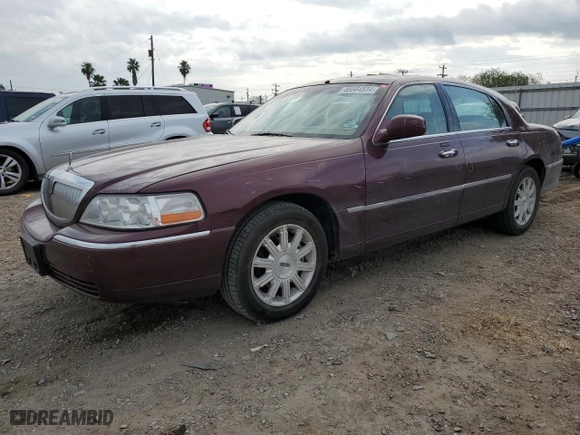 2007 Lincoln Town Car Signature Limited with VIN 1LNHM82V97Y608508, listed as a Copart auction lot 85564834 with 122,167 mi miles and Salvage Title. Bid and sale history available at carsss.com. Image 1.