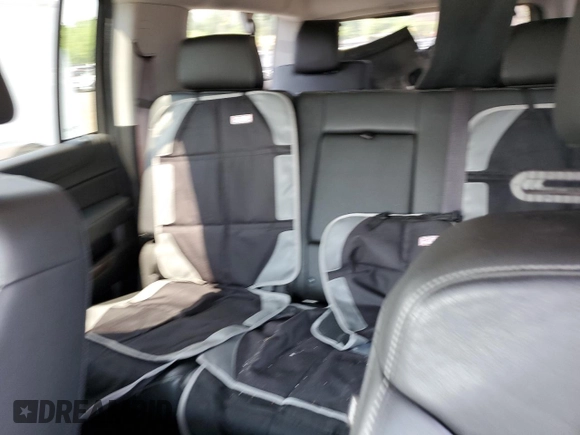 2017 Chevrolet Suburban LT z VIN 1GNSKHKC3HR112606, wystawiony jako Copart lot #59784195 z przebiegiem 120 089 mil mil oraz Szkoda całkowita • Salvage title. Historia ofert i sprzedaży dostępna na DreamBid. Obrazek 10.