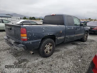 2002 Chevrolet Silverado 1500 LS with VIN 2GCEC19V621122659, listed as a Copart auction lot 53516605 with 306,411 mi miles and Salvage Title. Bid and sale history available at carsss.com. Image 3.