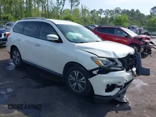 2017 Nissan Pathfinder SL with VIN 5N1DR2MN3HC646986, listed as a IAAI auction lot 42107261 with 137,717 mi miles and . Bid and sale history available at DreamBid. Image 1.