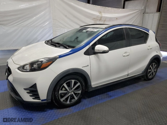 2018 Toyota Prius c One with VIN JTDKDTB36J1599469, listed as a Copart auction lot 52555355 with 70,316 mi miles and Clean Title. Bid and sale history available at carsss.com. Image 1.