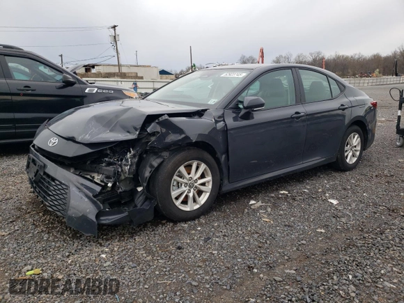 2025 Toyota Camry LE with VIN 4T1DAACK6SU020178, listed as a Copart auction lot 52923745 with 6,042 mi miles and Salvage Title. Bid and sale history available at carsss.com. Image 1.
