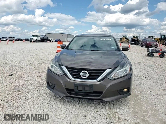 2017 Nissan Altima SL z VIN 1N4AL3APXHC207374, wystawiony jako Copart lot #56254915 z przebiegiem 100 540 mil mil oraz Czysty tytuł • Clean title. Historia ofert i sprzedaży dostępna na DreamBid. Obrazek 13.
