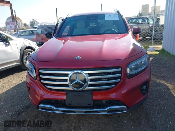 2025 Mercedes-Benz GLB 250 z VIN W1N4M4HB9SW392147, wystawiony jako IAAI lot #41326128 z przebiegiem 2053 mil mil oraz . Historia ofert i sprzedaży dostępna na DreamBid. Obrazek 12.