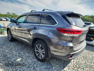2017 Toyota Highlander XLE with VIN 5TDJZRFH7HS468912, listed as a Copart auction lot 62821955 with 79,331 mi miles and Salvage title. Bid and sale history available at DreamBid. Image 2.