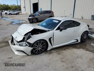 2022 Toyota GR86 with VIN JF1ZNBB13N9755260, listed as a Copart auction lot 86781454 with 27,482 mi miles and Non Repairable. Bid and sale history available at carsss.com. Image 1.