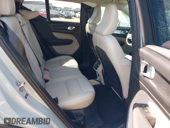 2019 Volvo XC40 Momentum с VIN YV4162UK8K2134852, выставлен на аукционе IAAI как лот 42259540 с пробегом 79 683 миль миль и . История ставок и продаж доступна на DreamBid. Изображение 8.