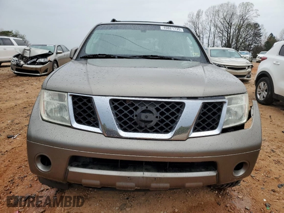 2006 Nissan Pathfinder SE z VIN 5N1AR18W46C638490, wystawiony jako Copart lot #49821735 z przebiegiem 233 063 mil mil oraz Szkoda całkowita • Salvage title. Historia ofert i sprzedaży dostępna na DreamBid. Obrazek 5.