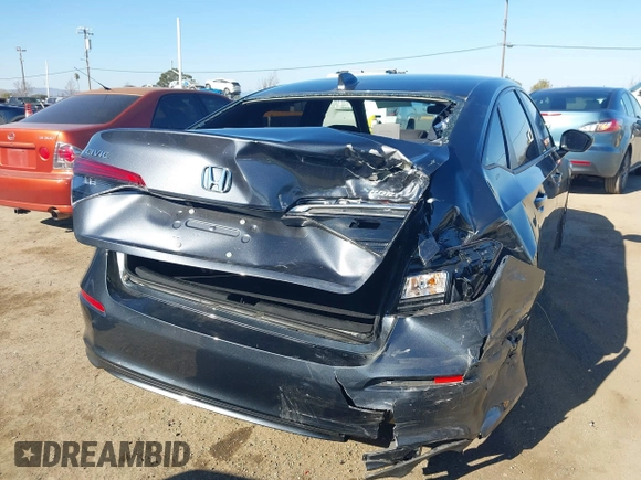 2024 Honda Civic Sport z VIN 2HGFE2F5XRH560239, wystawiony jako IAAI lot #41409263 z przebiegiem 10 030 mil mil oraz . Historia ofert i sprzedaży dostępna na DreamBid. Obrazek 6.