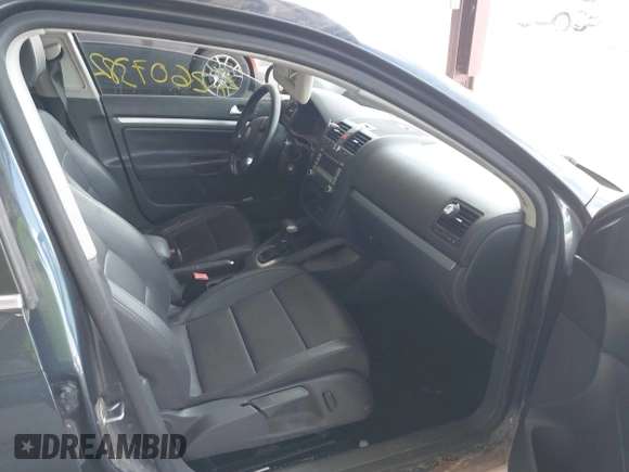 2009 Volkswagen Jetta SE with VIN 3VWRZ71K69M145816, listed as a IAAI auction lot 42607382 with 207,419 mi miles and . Bid and sale history available at DreamBid. Image 5.