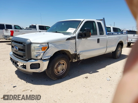 2015 Ford F-250 XLT z VIN 1FT7X2AT7FEC16924, wystawiony jako IAAI lot #41968009 z przebiegiem 328 785 mil mil oraz . Historia ofert i sprzedaży dostępna na DreamBid. Obrazek 16.