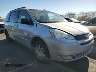 2004 Toyota Sienna CE with VIN 5TDZA23C44S067354, listed as a Copart auction lot 88336205 with 228,411 mi miles and Non Repairable. Bid and sale history available at carsss.com. Image 4.