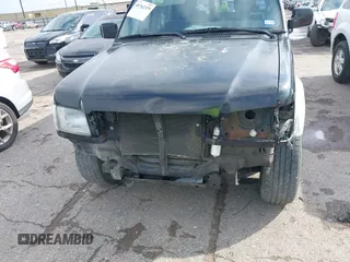 1999 Isuzu Trooper S with VIN JACDJ58X5X7902821, listed as a IAAI auction lot 40762329 with 182,773 mi miles and . Bid and sale history available at DreamBid. Image 6.