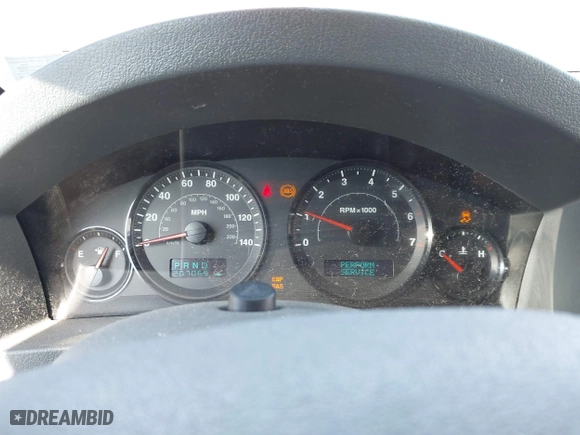 2006 Jeep Grand Cherokee Laredo with VIN 1J4HR48N56C112794, listed as a IAAI auction lot 42008002 with 207,065 mi miles. Bid and sale history available at carsss.com. Image 7.