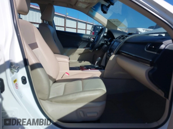 2014 Toyota Camry SE with VIN 4T1BK1FK2EU540026, listed as a IAAI auction lot 41678692 with 85,275 mi miles. Bid and sale history available at carsss.com. Image 5.