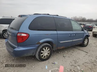 2007 Chrysler Town & Country LWB Touring with VIN 2A4GP54L27R152867, listed as a Copart auction lot 82016884 with 257,594 mi miles and Clean Title. Bid and sale history available at carsss.com. Image 3.