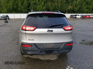 2016 Jeep Cherokee Altitude with VIN 1C4PJMAB1GW309776, listed as a Copart auction lot 81203204 with 105,775 mi miles and Salvage title. Bid and sale history available at DreamBid. Image 6.