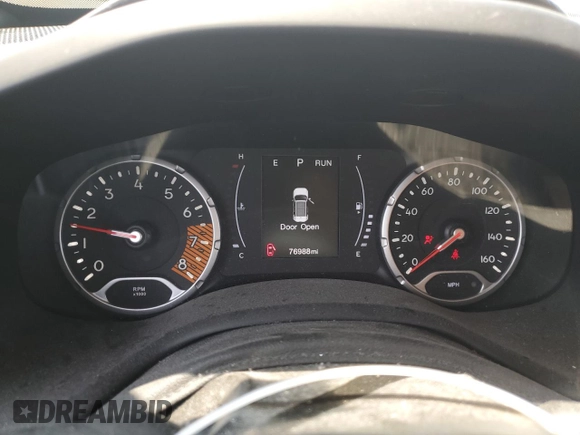 2020 Jeep Renegade Latitude with VIN ZACNJABB2LPL25025, listed as a Copart auction lot 59745345 with 76,988 mi miles and Non repairable. Bid and sale history available at DreamBid. Image 9.
