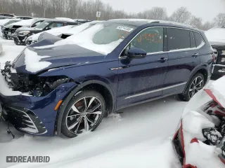 2024 Volkswagen Tiguan SEL R-Line with VIN 3VV4B7AX5RM128438, listed as a Copart auction lot 43714155 with 7,518 mi miles and Salvage Title. Bid and sale history available at carsss.com. Image 1.