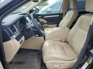 2015 Toyota Highlander XLE z VIN 5TDJKRFH6FS090633, wystawiony jako Copart lot #54089715 z przebiegiem 194 494 mil mil oraz Szkoda całkowita • Salvage title. Historia ofert i sprzedaży dostępna na DreamBid. Obrazek 7.