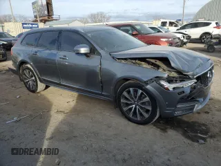 2020 Volvo V90 z VIN YV4A22NL1L1102688, wystawiony jako Copart lot #85409584 z przebiegiem 106 207 mil mil oraz Szkoda całkowita • Salvage title. Historia ofert i sprzedaży dostępna na DreamBid. Obrazek 4.