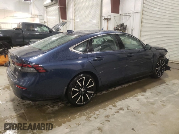 2024 Honda Accord Touring z VIN 1HGCY2F86RA024696, wystawiony jako Copart lot #54682205 z przebiegiem 6 194 mil mil oraz Szkoda całkowita • Salvage title. Historia ofert i sprzedaży dostępna na DreamBid. Obrazek 3.