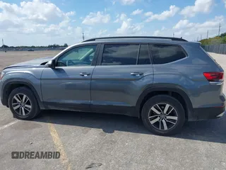 2022 Volkswagen Atlas SE with VIN 1V2DP2CA9NC542764, listed as a IAAI auction lot 42169444 with 33,506 mi miles and . Bid and sale history available at DreamBid. Image 14.