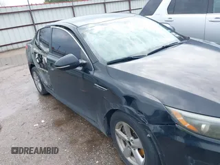 2014 Kia Optima LX z VIN 5XXGM4A79EG308084, wystawiony jako IAAI lot #41789552 z przebiegiem 267 803 mil mil oraz . Historia ofert i sprzedaży dostępna na DreamBid. Obrazek 6.