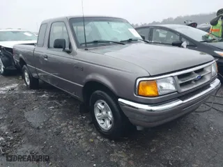 1996 Ford Ranger XL with VIN 1FTCR14A3TTA09953, listed as a IAAI auction lot 41387614 with 196,763 mi miles. Bid and sale history available at carsss.com. Image 1.