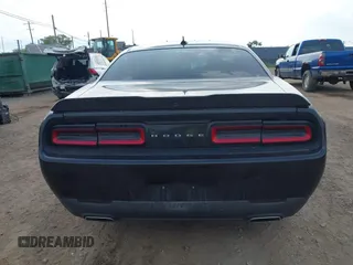 2017 Dodge Challenger SXT Plus с VIN 2C3CDZAG2HH531679, выставлен на аукционе IAAI как лот 42532732 с пробегом 110 964 миль миль и . История ставок и продаж доступна на DreamBid. Изображение 16.