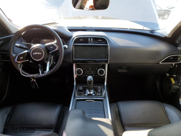2020 Jaguar XE S with VIN SAJAE4FX5LCP56445, listed as a Copart auction lot 67938752 with 32,106 mi miles. Bid and sale history available at carsss.com. Image 8.