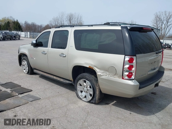 2014 GMC Yukon XL SLT with VIN 1GKS2KE71ER110308, listed as a IAAI auction lot 41940610 with 202,071 mi miles. Bid and sale history available at carsss.com. Image 3.