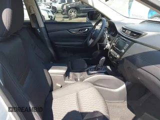 2018 Nissan Rogue SV with VIN KNMAT2MT8JP529958, listed as a IAAI auction lot 41991829 with 73,787 mi miles and . Bid and sale history available at carsss.com. Image 5.
